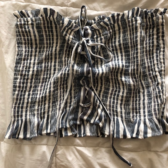 American Eagle Outfitters Tops - Strapless top